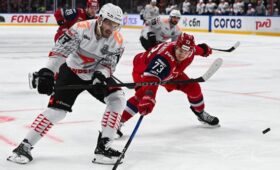 «Авангард» обыграл «Локомотив» во втором матче полуфинала Кубка Гагарина 