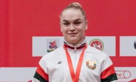 Белорусские штангистки Щепанова и Мойсеевич взяли серебро и бронзу чемпионата Европы 