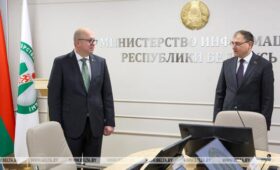 Каранкевич представил нового министра информации коллективу ведомства