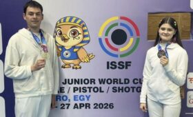 Стрелки из пистолета Петрова и Довбаш взяли серебро юниорского Кубка мира в миксте