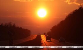 ГАИ напомнила правила вождения при ярком солнце