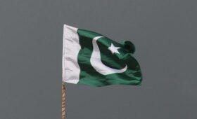 СМИ: Пакистан продолжает работу по преодолению разногласий между США и Ираном
| Новости Беларуси | БелТА