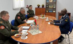 В Беларуси впервые аккредитован военный дипломат из Мозамбика 
