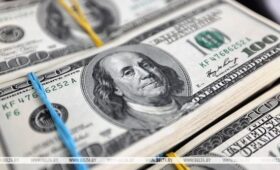 Физлица и компании Беларуси за апрель продали на $568 млн валюты больше, чем купили 