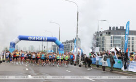 Более 1800 любителей бега из 13 стран приняли участие в полумарафоне One Run в Минске 