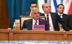 Вице-премьер Армении подтвердил намерение Еревана далее участвовать в ЕАЭС