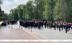 Венок от посольства Беларуси в РФ возложили к Могиле Неизвестного Солдата в Москве