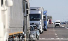 Более 400 фур ожидают на границе въезда в Польшу