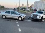 В Минске пьяный водитель авто вылетел на перекресток на красный и врезался в легковушку