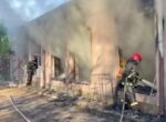 Спасатели ликвидировали пожар в производственном цехе в Бобруйске