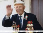 Столетнего ветерана Петра Светкина поздравили в Бресте с Днем Победы