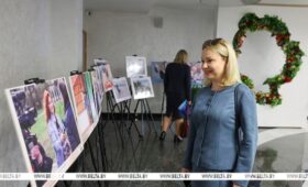 «Необычный ракурс». Фотовыставку о женщинах в журналистике представили на медиафоруме в Гродно
