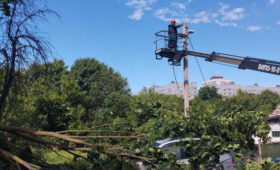 «Белэнерго»: восстановительные работы продолжаются почти в 260 населенных пунктах страны 
