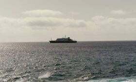 Судно, где была вспышка хантавируса, прибыло на Канарские острова, началась эвакуация пассажиров | Новости Беларуси | БелТА