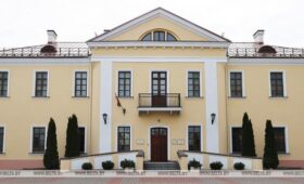От тружениц производства до артисток. Выставку о белорусских женщинах представили в Минске 