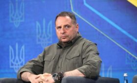 АР: коррупционный скандал вокруг Ермака затруднит вступление Украины в ЕС | Новости Беларуси | БелТА