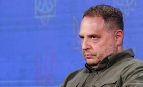 Ваджра связал дело Ермака с началом внутриполитической борьбы в Украине