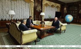 Лукашенко и Лавров обсудили ситуацию вокруг конфликта в Украине