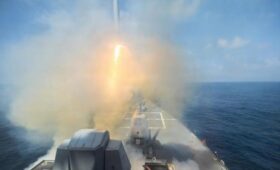США нанесли удары по ряду целей в Иране, Тегеран ответил атаками на американские объекты в регионе
| Новости Беларуси | БелТА