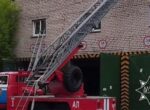 Спасатели потушили пожар на территории предприятия в Лиде