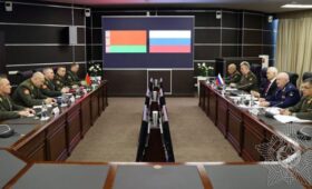 Министры обороны Беларуси и России обсудили направления дальнейшего взаимодействия 