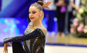 Гимнастка Грохотова взяла серебро в многоборье на турнире Evgeniya Cup в Омске 