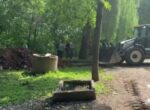 МЧС: в Витебске около жилого дома проводится укрепление осевшего из-за осадков грунта