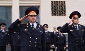 «Главное — ответственность, дисциплина, патриотизм». Кубраков напутствовал выпускников Академии МВД