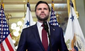 Вэнс заявил, что США и Иран нашли способ сохранять Ормузский пролив открытым  | Новости Беларуси | БелТА