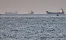 ВС Ирана заявили, что Ормузский пролив закрыт для прохода любых судов
 | Новости Беларуси | БелТА