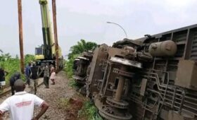 В Нигерии пассажирский поезд сошел с рельсов: 4 человек погибли и 24 пострадали   | Новости Беларуси | БелТА